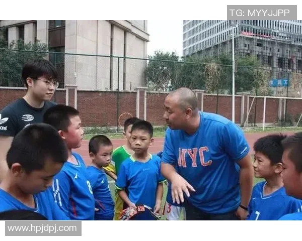 小足球队员的成长故事与梦想追逐之旅电影解析与推荐